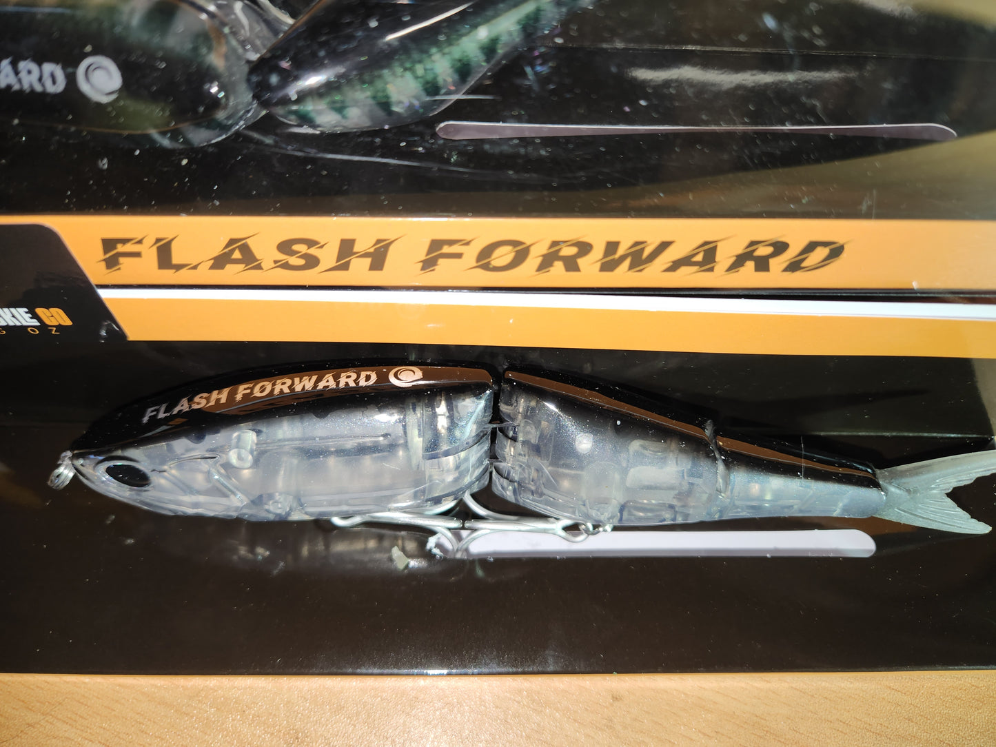 Flash Forward Hard Body wake bait